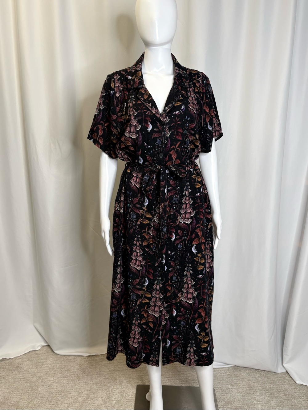 Disturbia Foxglove Midi Shirt Dress Size 8 Dark Floral Woodland Whimsical Print - Picture 12 of 14